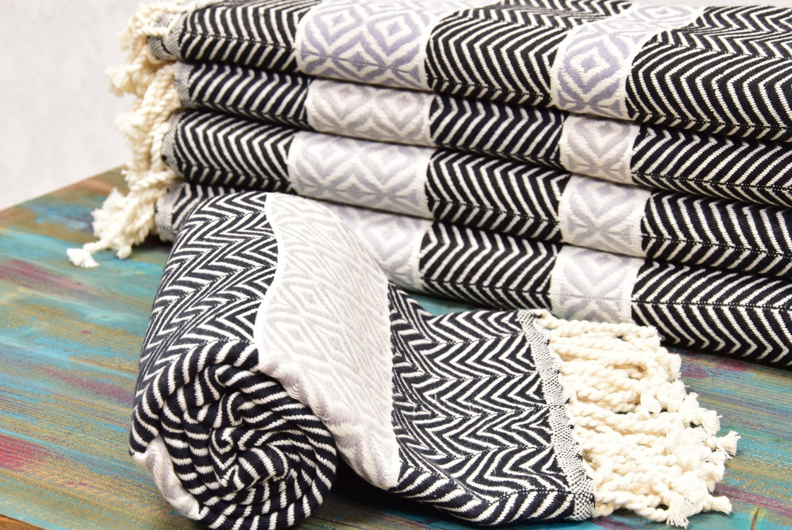 Black & White Turkish Towel – Handmade Cotton Towel with Boho Chevron Design, Personalized Gift for Her, Bridesmaid or Home Spa Towel