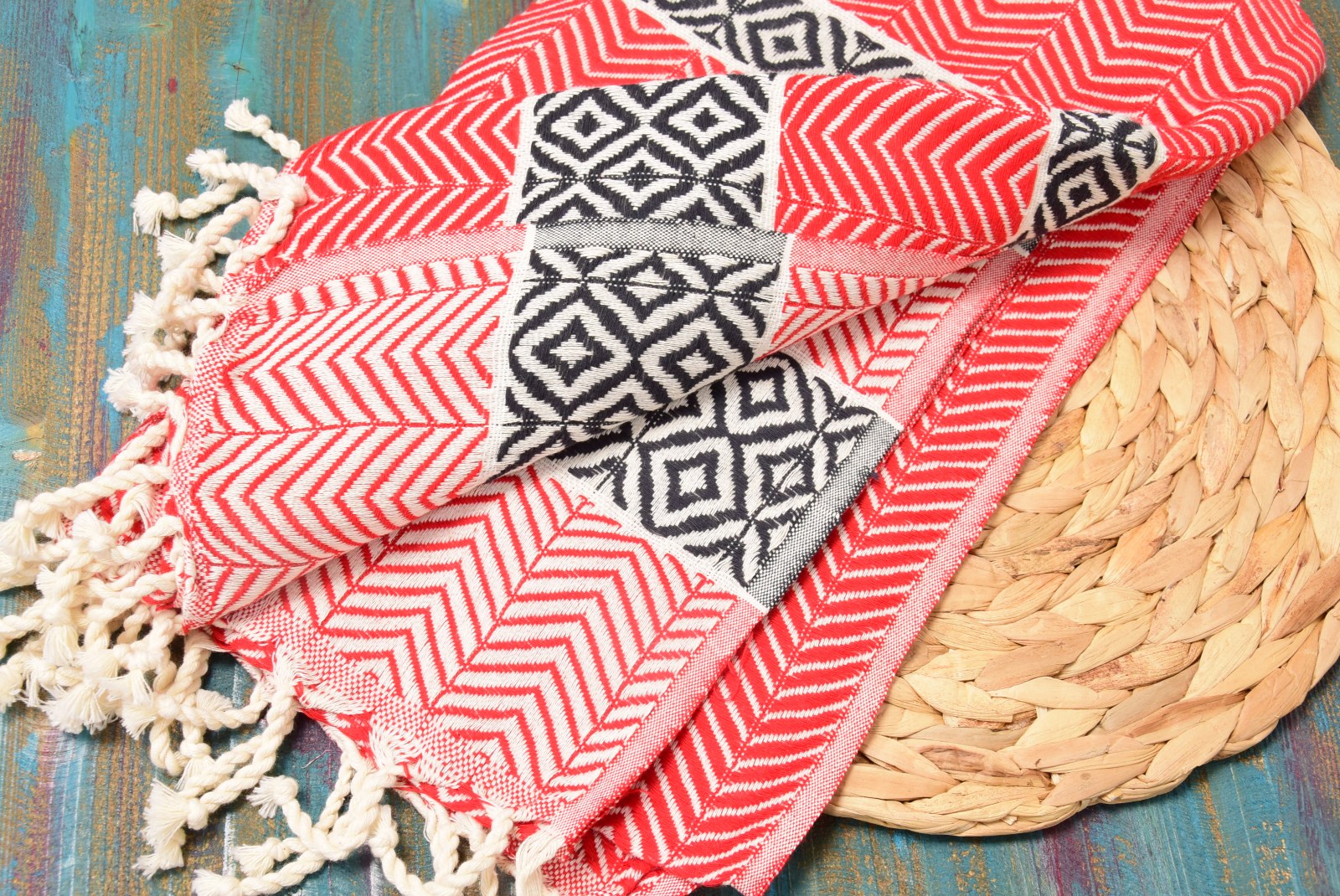 Red Boho Turkish Towel – Handmade Cotton Bath & Beach Towel, Black Diamond Pattern, Personalized Gift for Her, Bridesmaid & Home Decor Towel