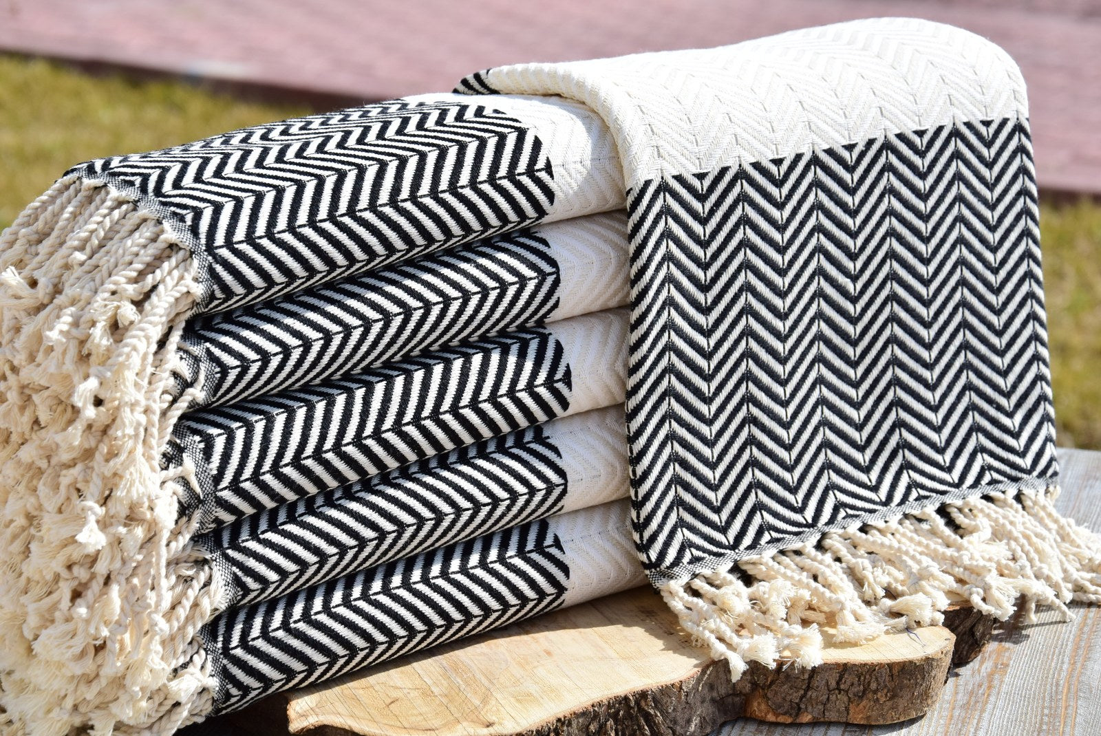 Black and White Turkish Towel – Luxury Cotton Chevron Towel, Handmade Bath & Spa Towel, Personalized Gift for Her, Bridesmaid or Home Decor