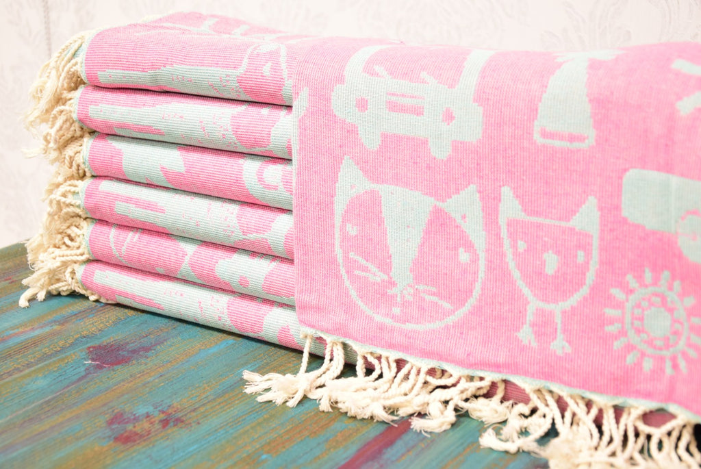 Pink Kids Turkish Towel – Cute Animal & Car Pattern, Personalized Gift for Children, Soft Cotton Bath or Beach Towel, Custom Embroidered Baby Gift