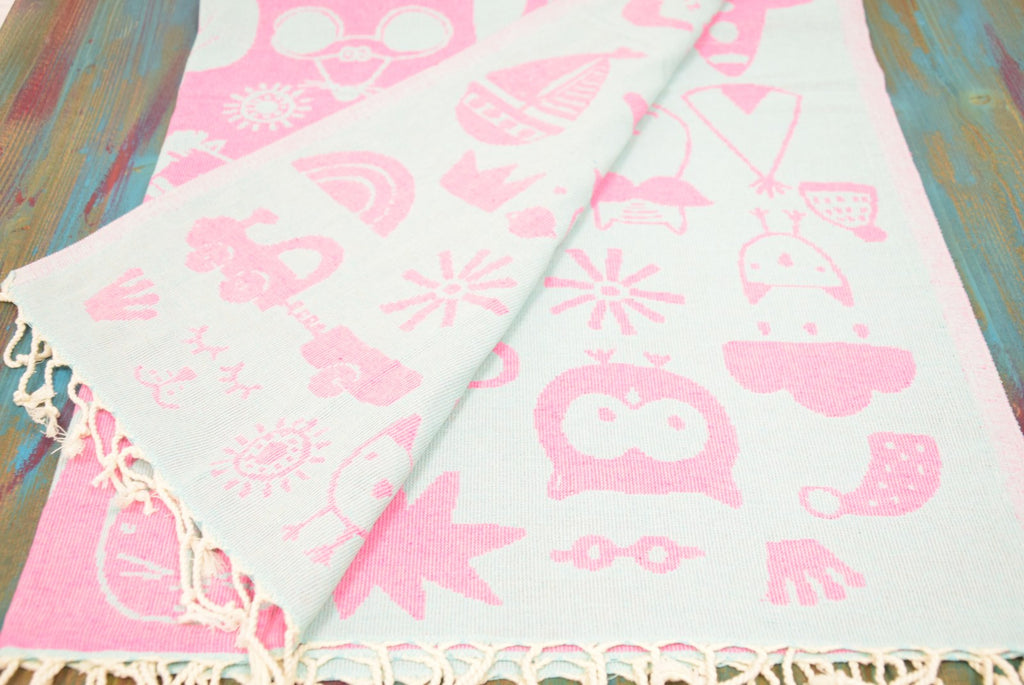 Pink Kids Turkish Towel – Cute Animal & Car Pattern, Personalized Gift for Children, Soft Cotton Bath or Beach Towel, Custom Embroidered Baby Gift