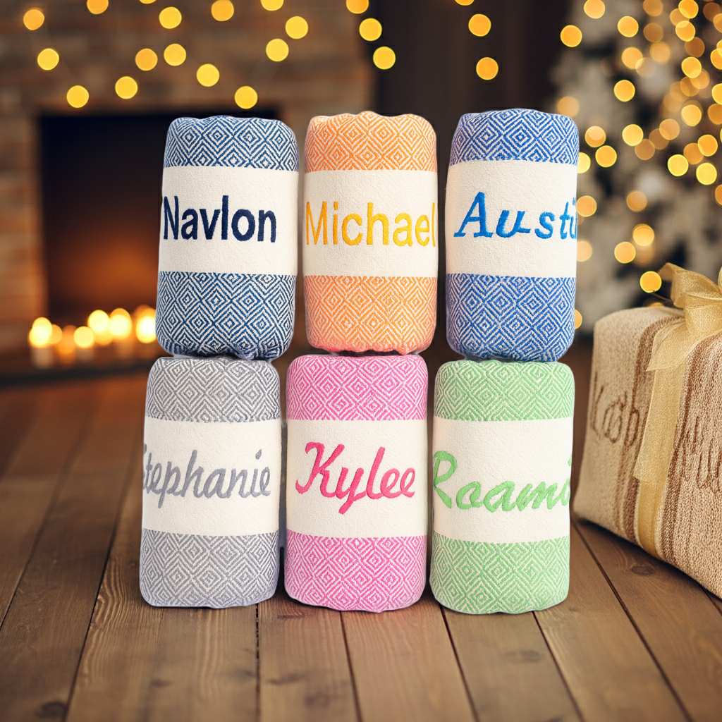 Personalized Bridesmaid Towel – Custom Embroidered Spa Gift, Wedding Party Favor, Bachelorette Personalized Gifts for Women