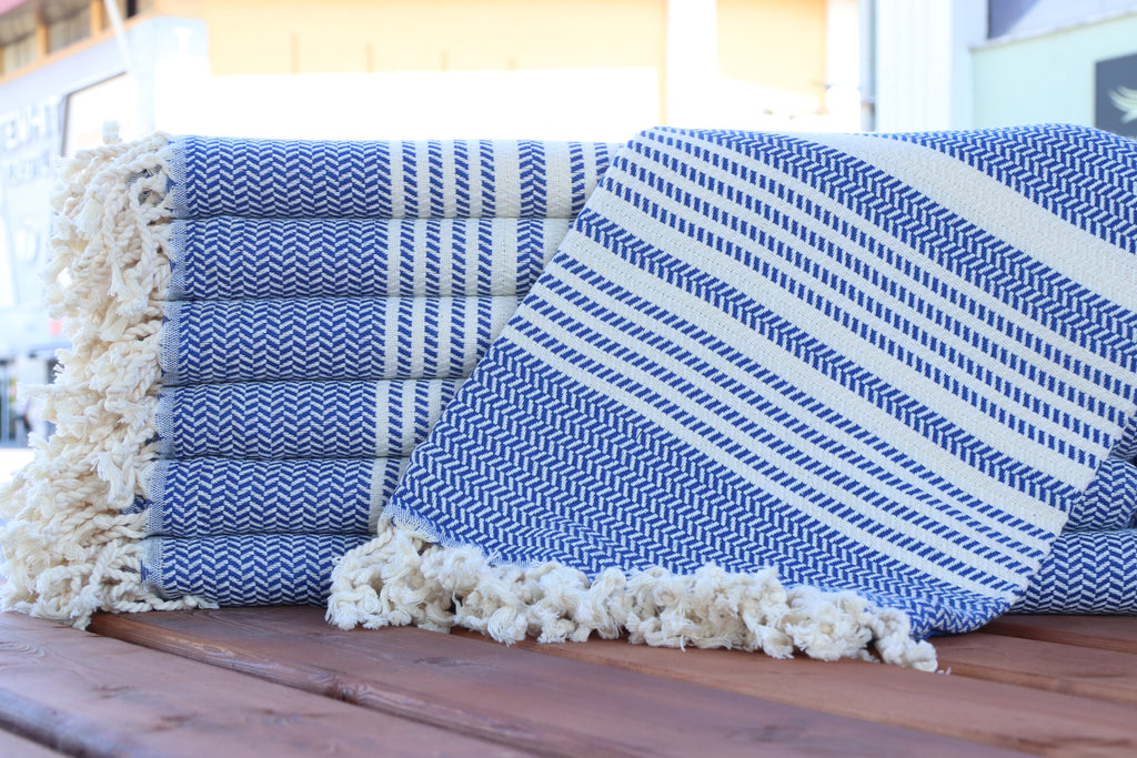 Blue and White Turkish Cotton Towel Set – Handwoven Peshtemal with Fringe