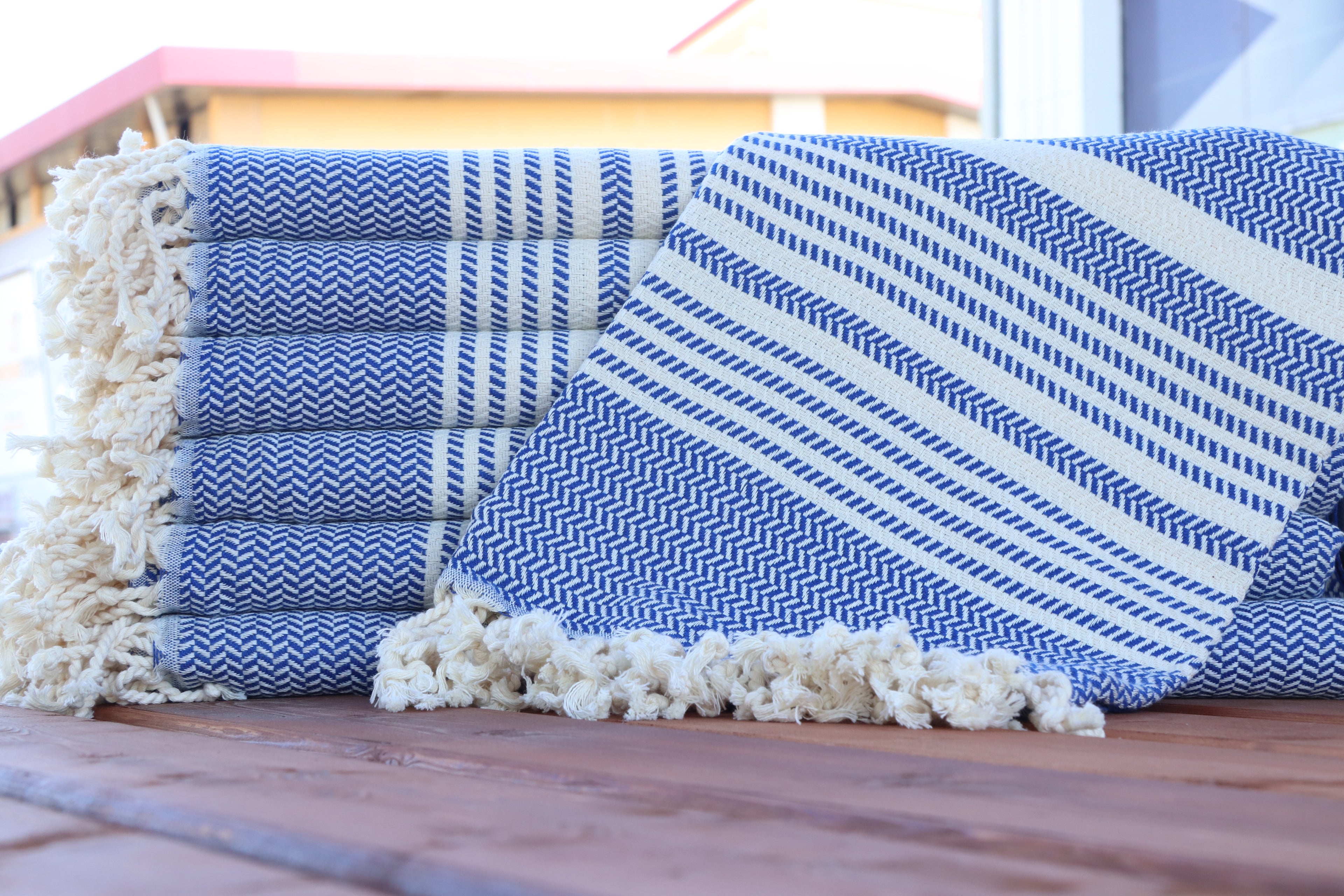 Blue and White Turkish Cotton Towel Set – Handwoven Peshtemal with Fringe