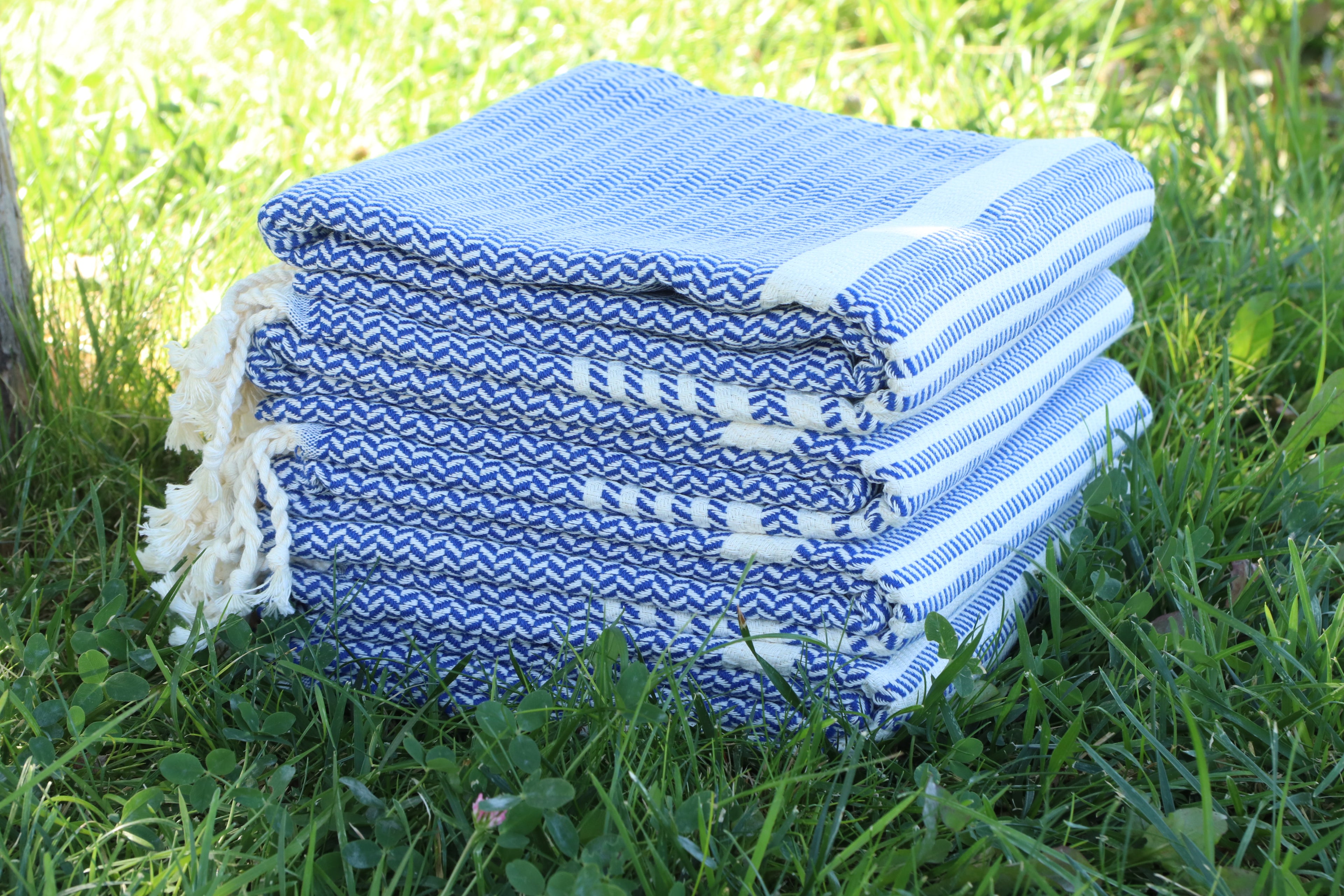 Blue and White Turkish Cotton Towel Set – Handwoven Peshtemal with Fringe