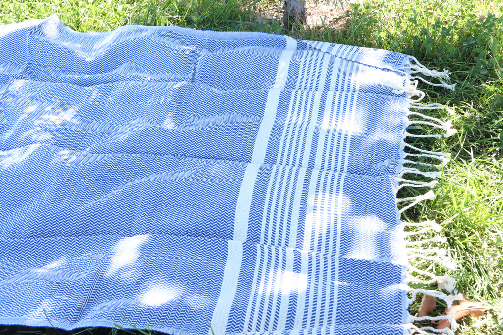 Blue and White Turkish Cotton Towel Set – Handwoven Peshtemal with Fringe