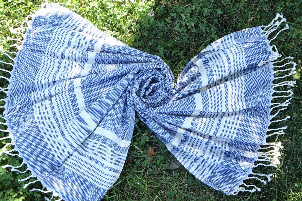 Blue and White Turkish Cotton Towel Set – Handwoven Peshtemal with Fringe