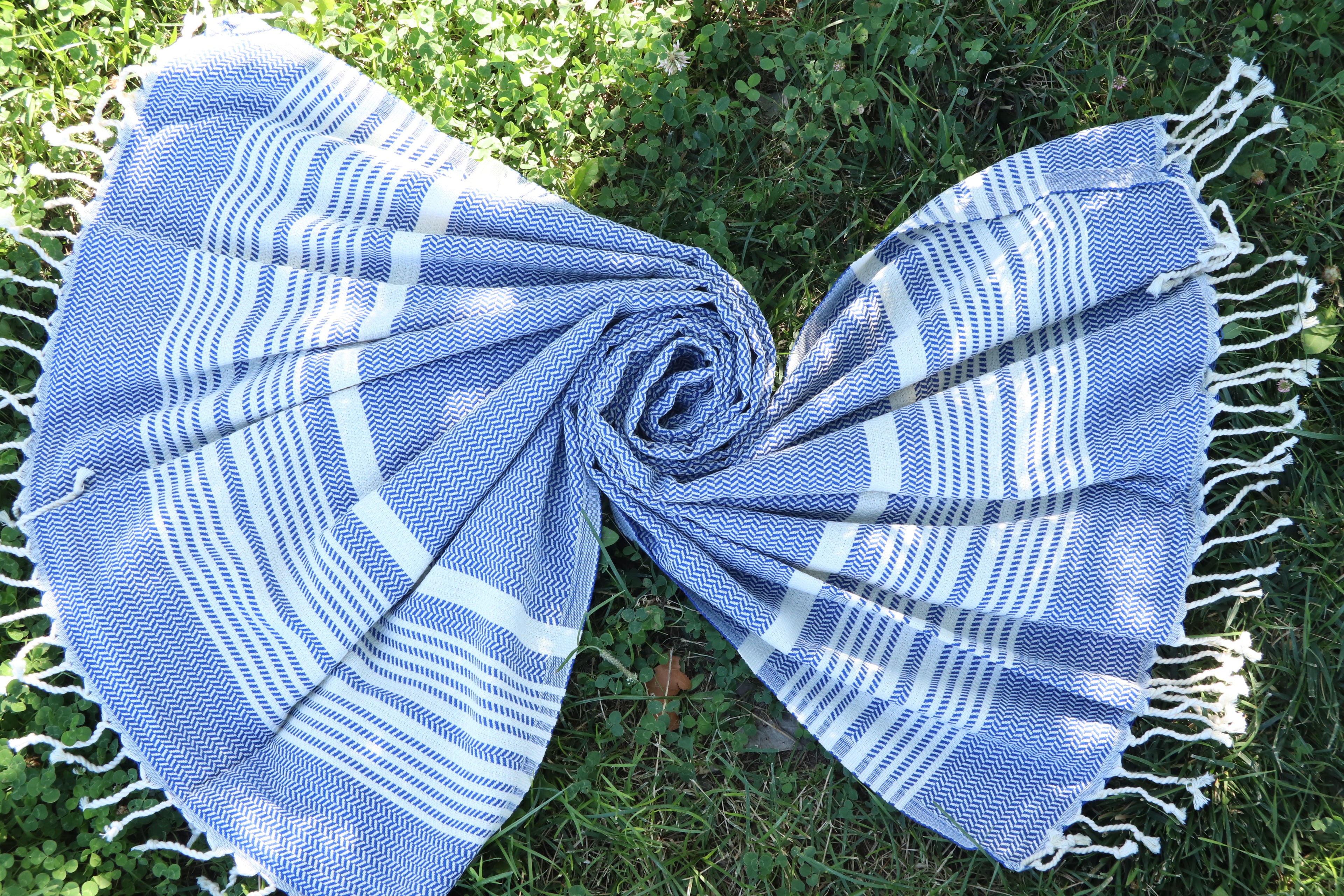Blue and White Turkish Cotton Towel Set – Handwoven Peshtemal with Fringe