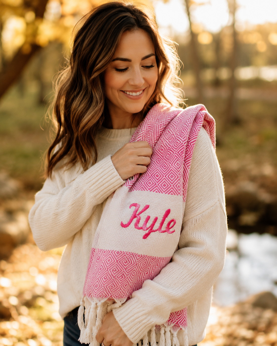 Personalized Bridesmaid Towel – Custom Embroidered Spa Gift, Wedding Party Favor, Bachelorette Personalized Gifts for Women