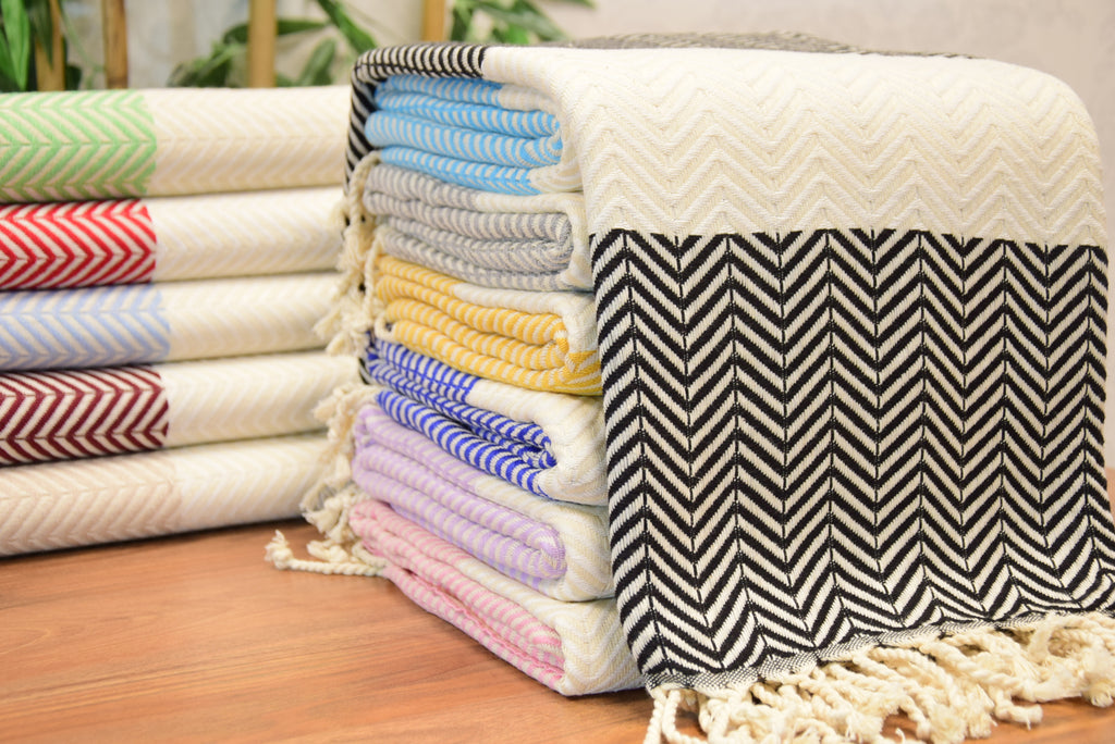 Personalized Gift Towel – Custom Embroidered Turkish Cotton Towel, Bridesmaid Gift, Bachelorette Favor & Wedding Gift Idea